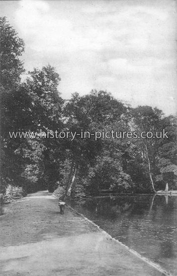 Highams Park Lake, Chingford, London. c.1906.